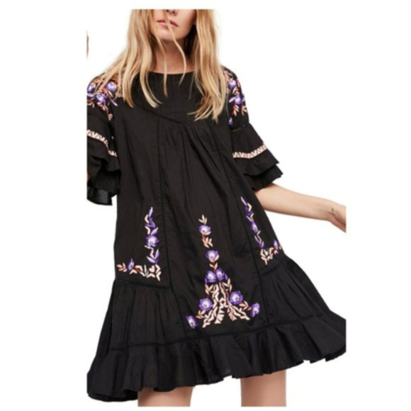 Free People Dresses & Skirts - NWT FREE PEOPLE PAVLO RUFFLE EMBROIDERED DRESS